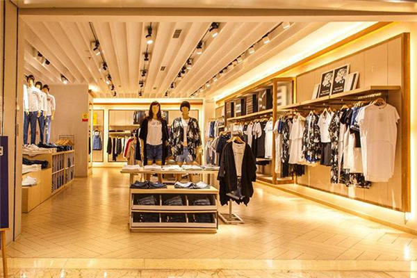 说说开服装店该怎么给店铺选址吧！有兴趣的来看看